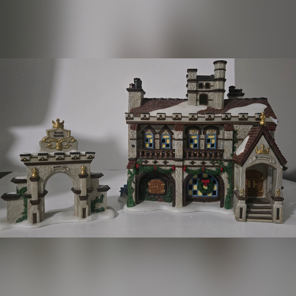  Victorian University collectors edition set, which includes the main university